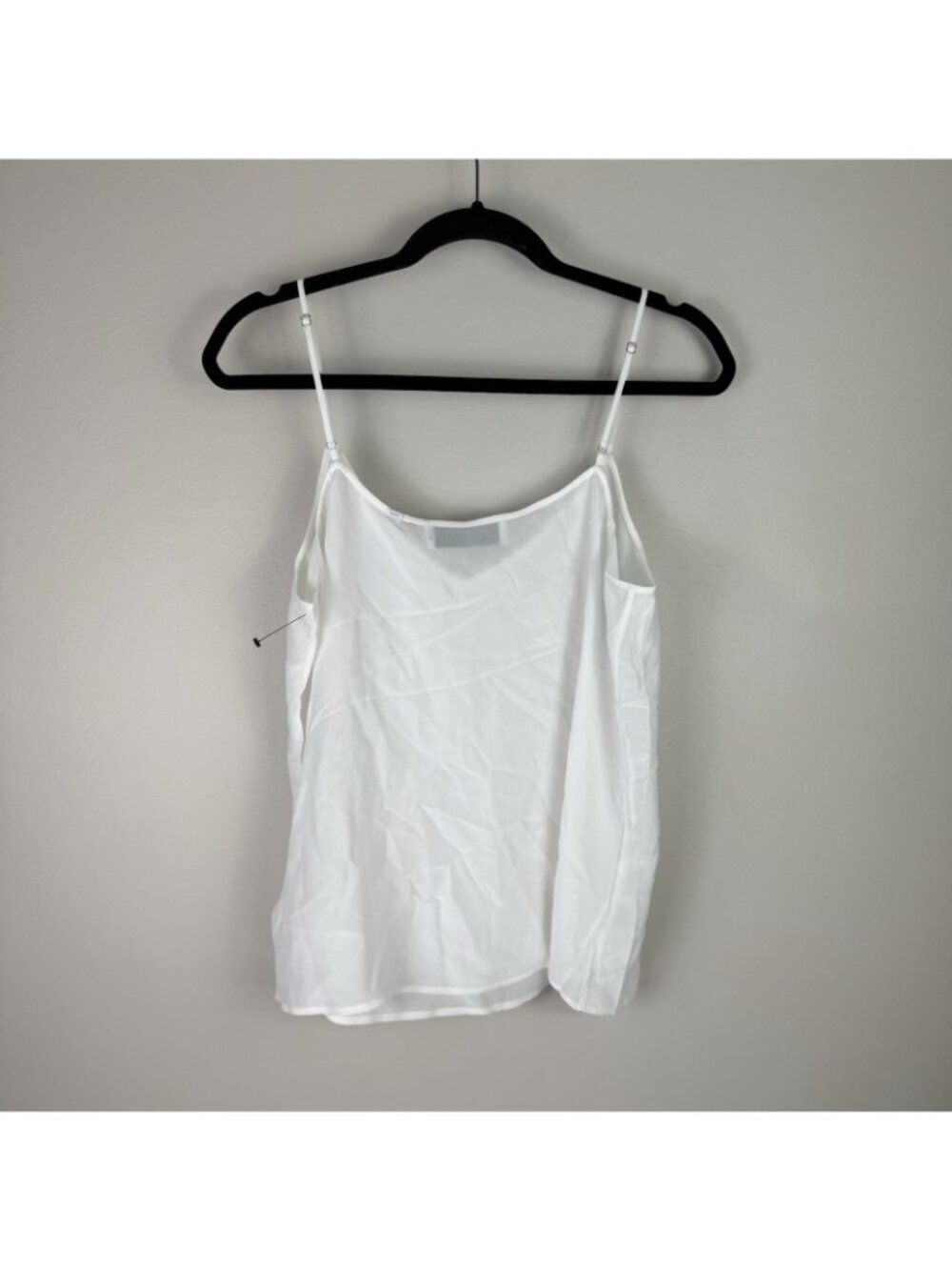 Equipment Femme NWT 100% Silk White Cami Tank Top Sz L V-Neck Minimalist Luxe - Picture 7 of 7